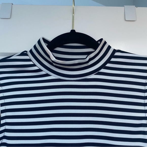 H&M Blue and white striped turtle neck tank top, Size medium 🌷 - Picture 3 of 7
